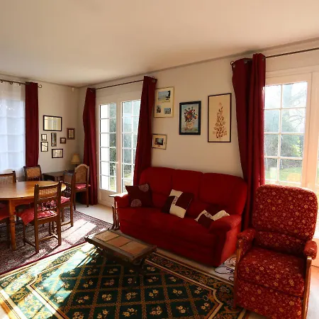 בית נופש Maison Blanzay *